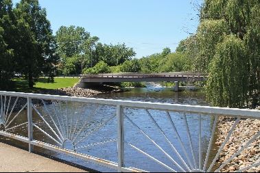 Battle Creek River from a bridge, behind Math and Science Center